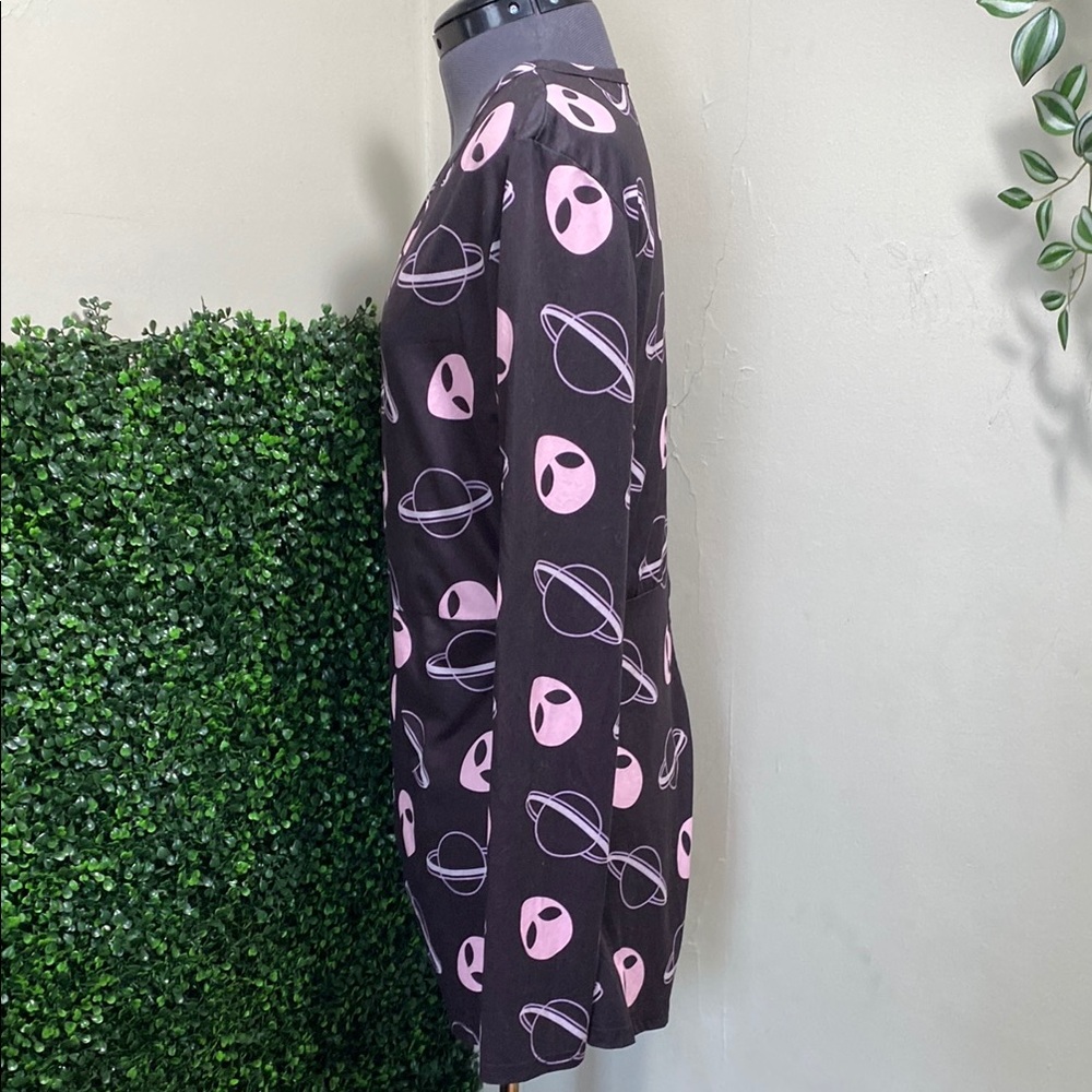 Alien romper Sz L - Picture 3 of 8